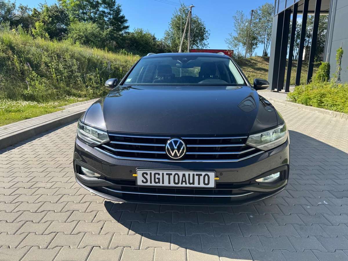 Volkswagen Passat - 2