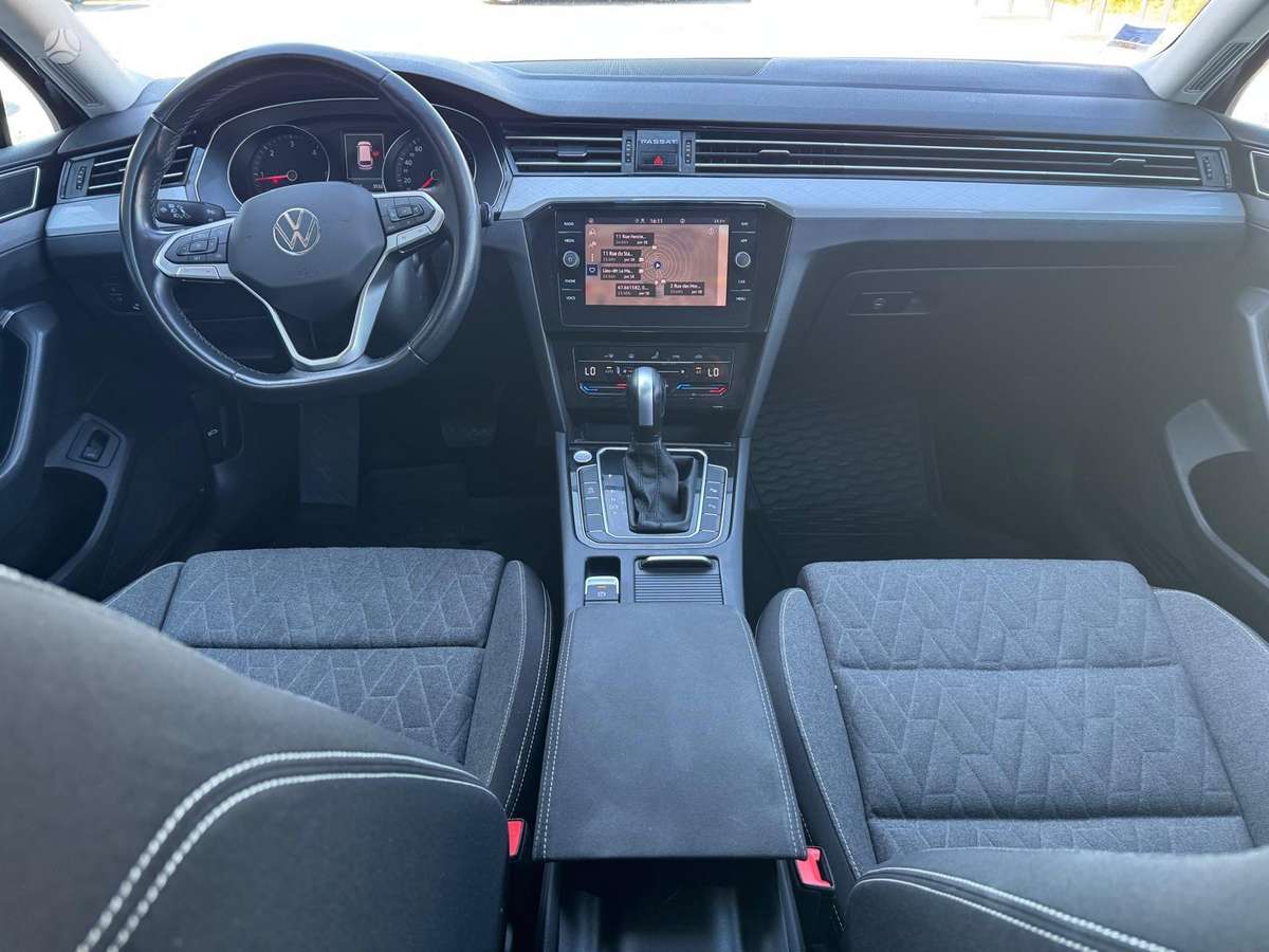 Volkswagen Passat - 10