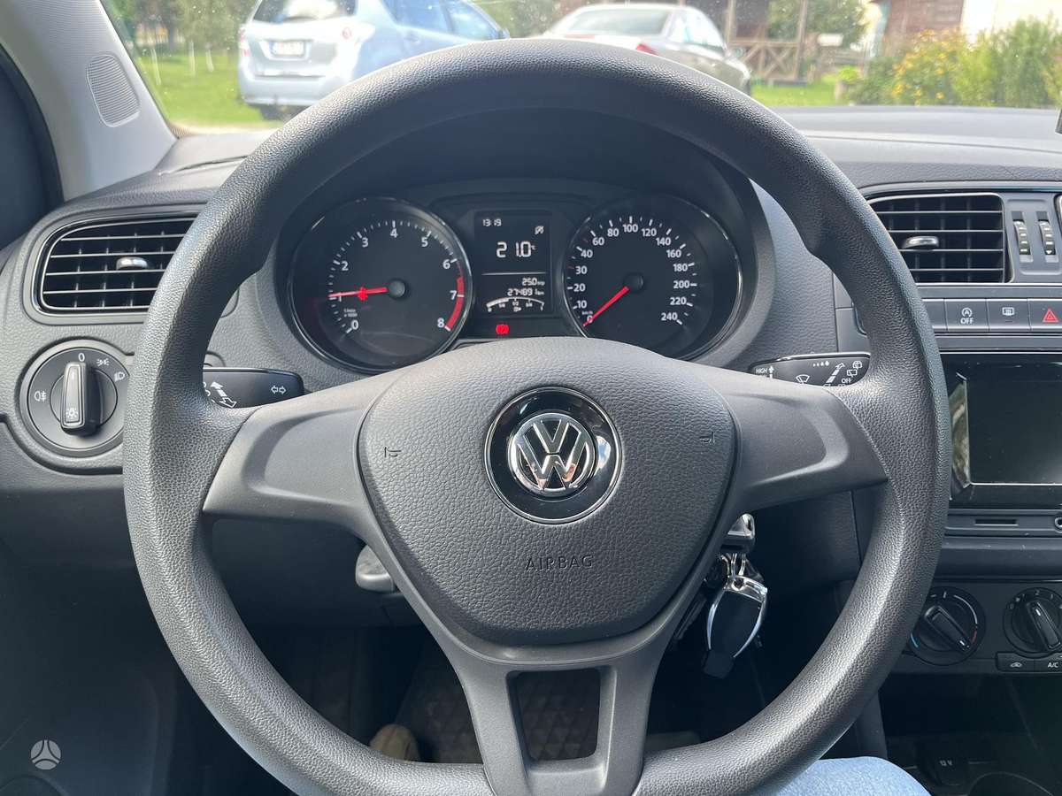 Volkswagen Polo - 4