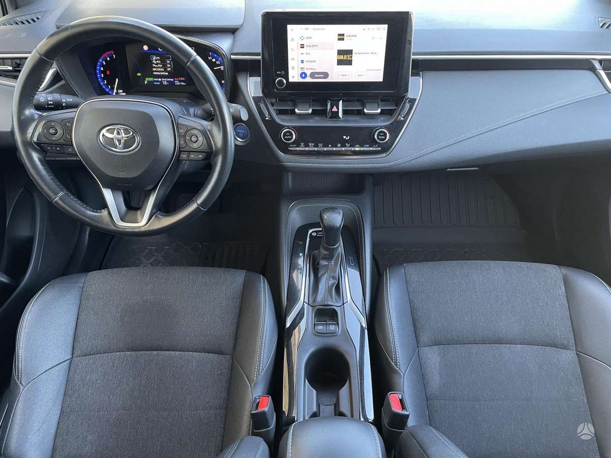 Toyota Corolla - 5