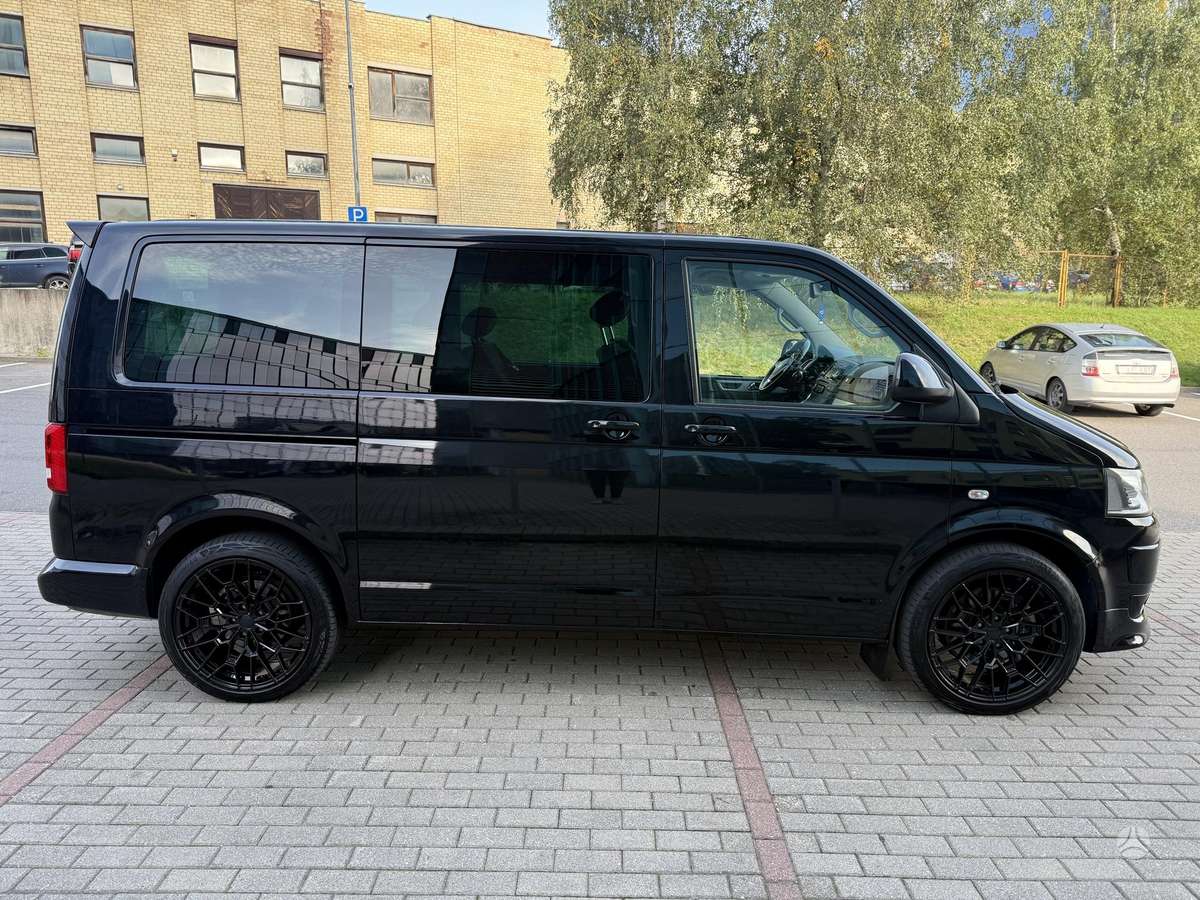 Volkswagen Multivan - 5