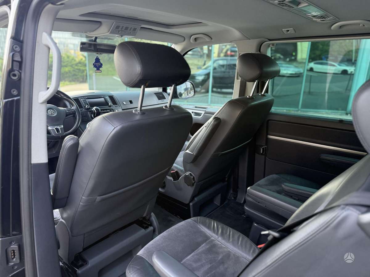 Volkswagen Multivan - 9