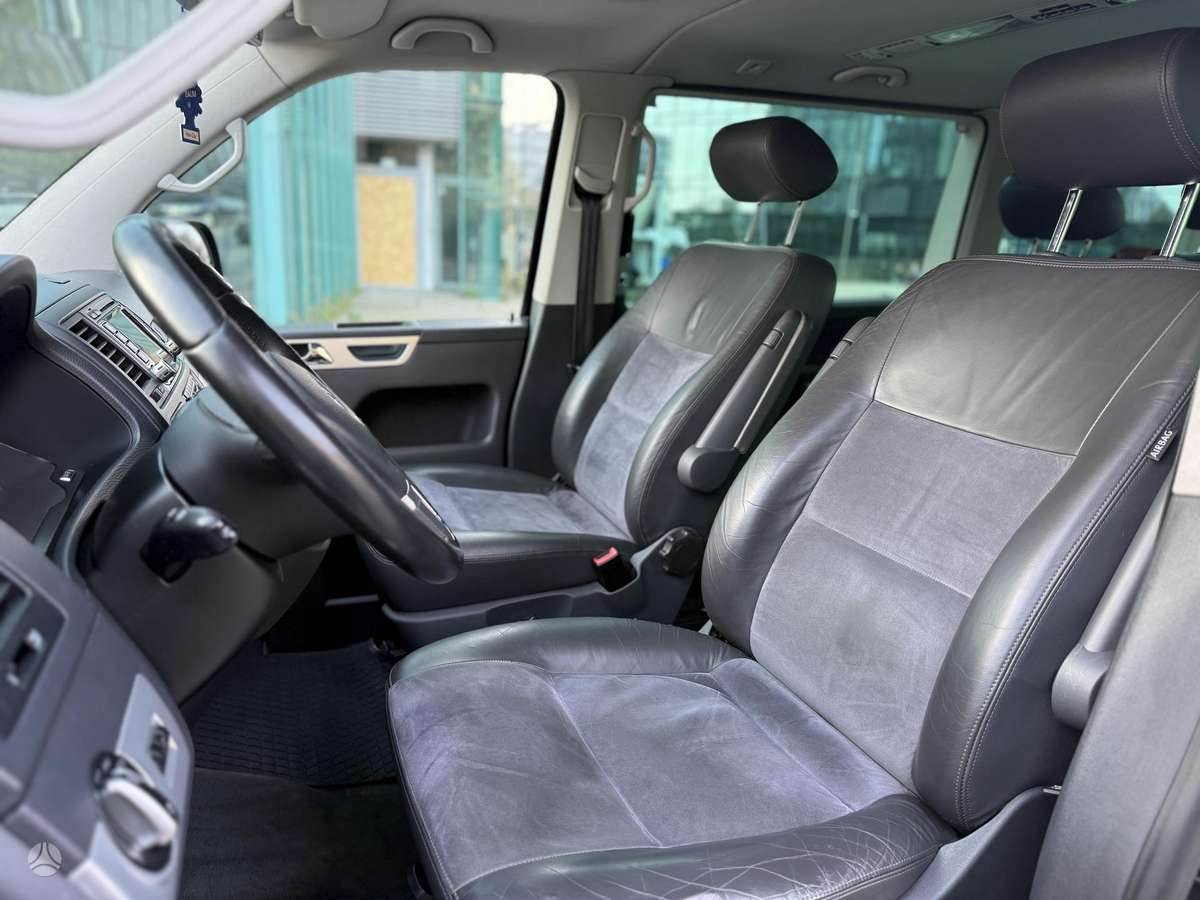 Volkswagen Multivan - 8