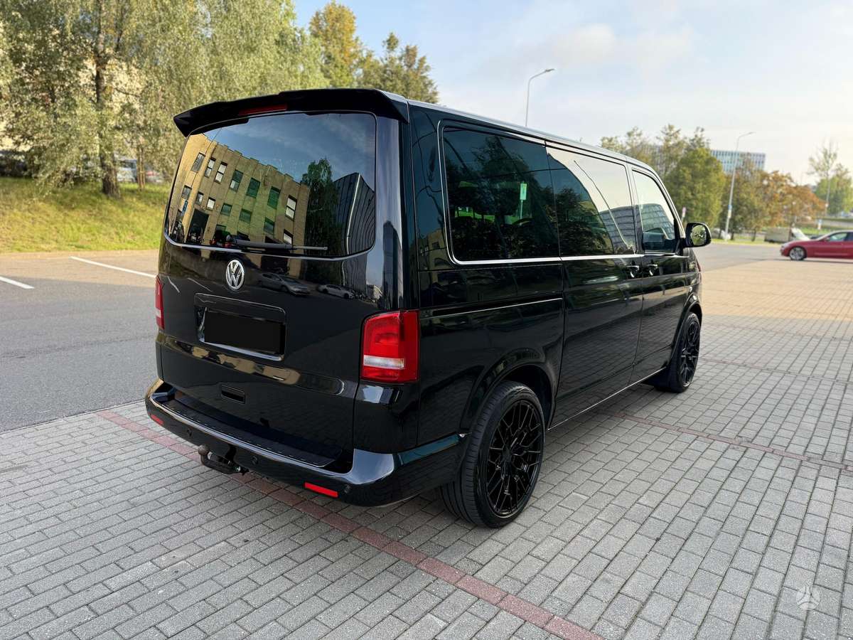 Volkswagen Multivan - 4