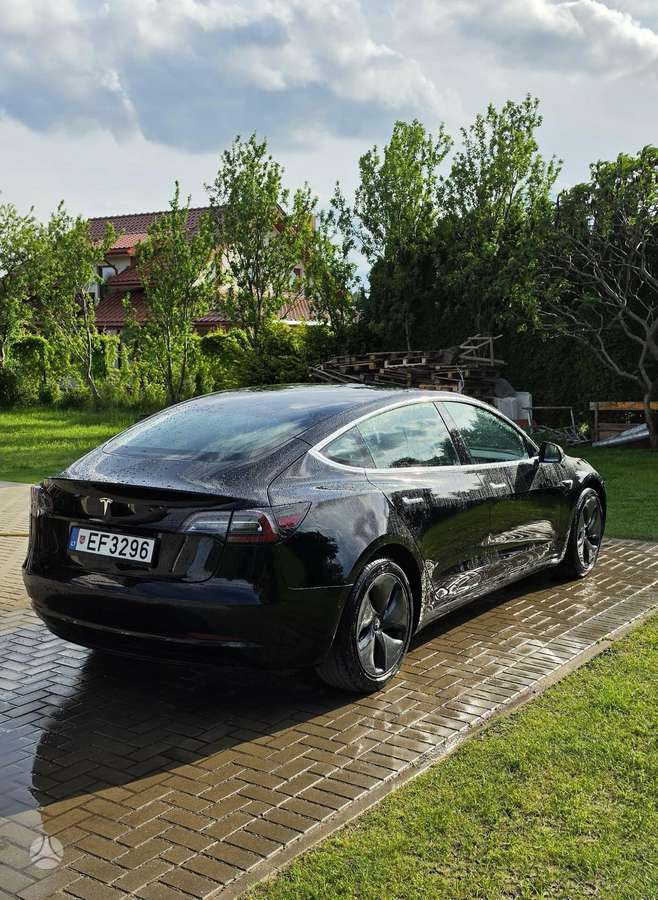 Tesla Model 3, 80 кВт·ч, Седан