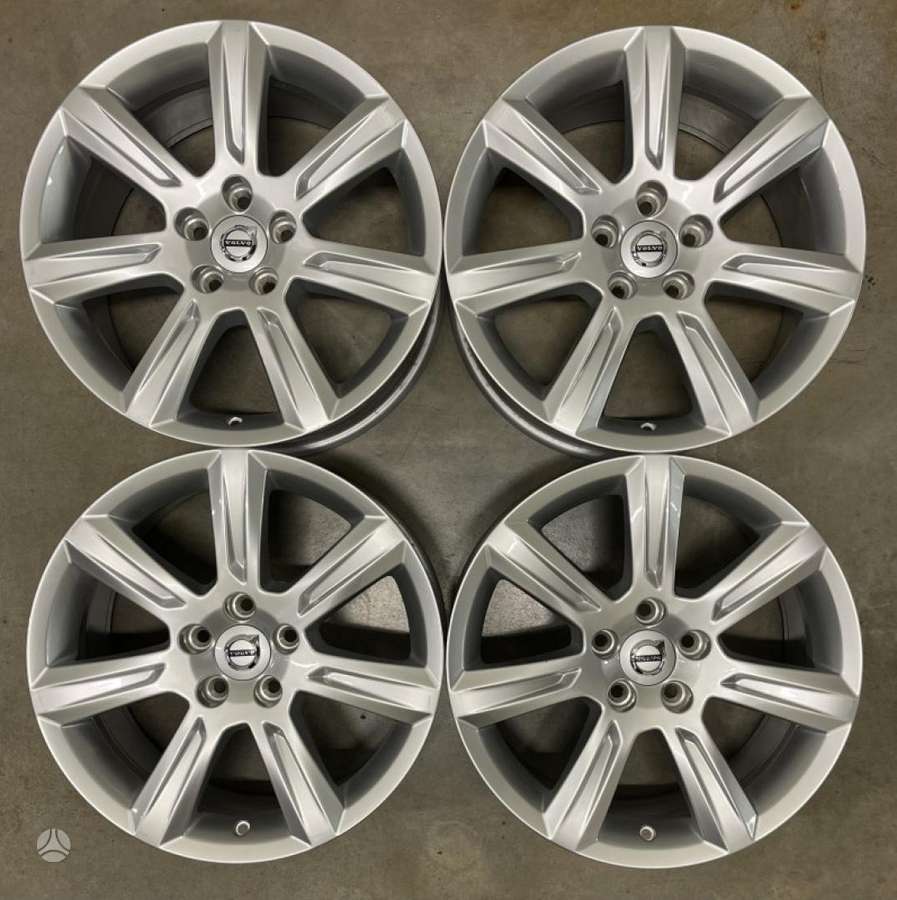 Volvo, light alloy, R17