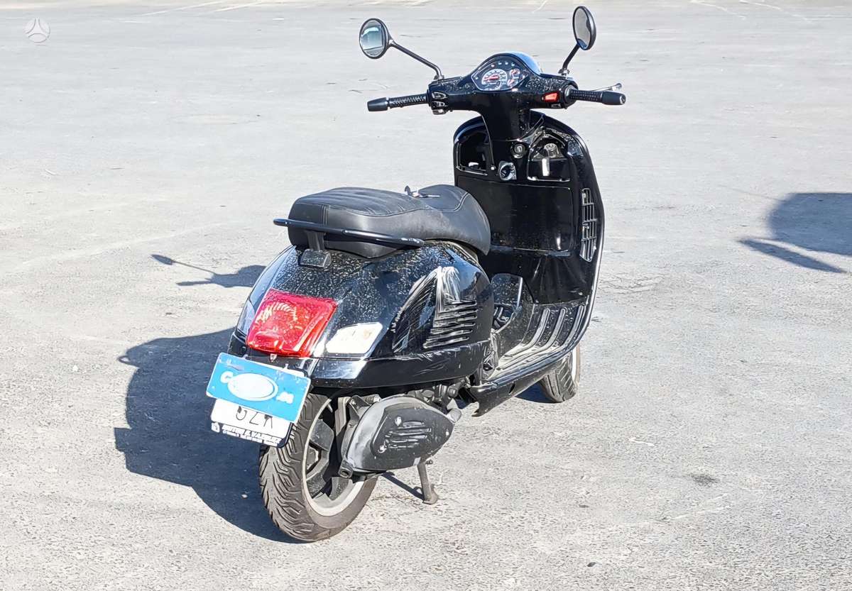 Piaggio Vespa 278cc, scooters / mopeds