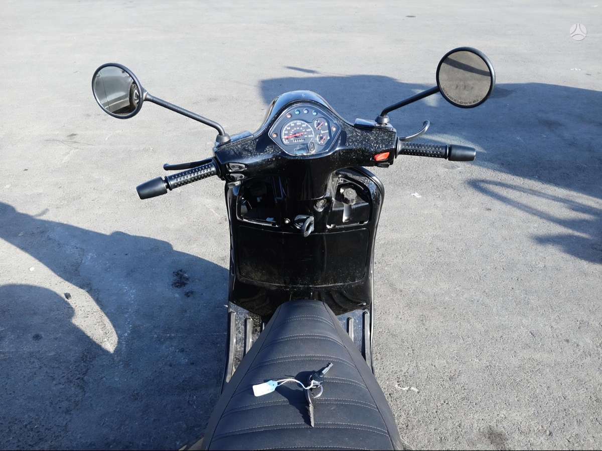Piaggio Vespa 278cc, scooters / mopeds