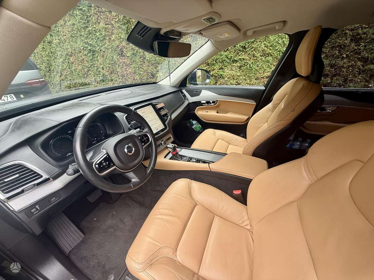 Volvo XC90 - 6