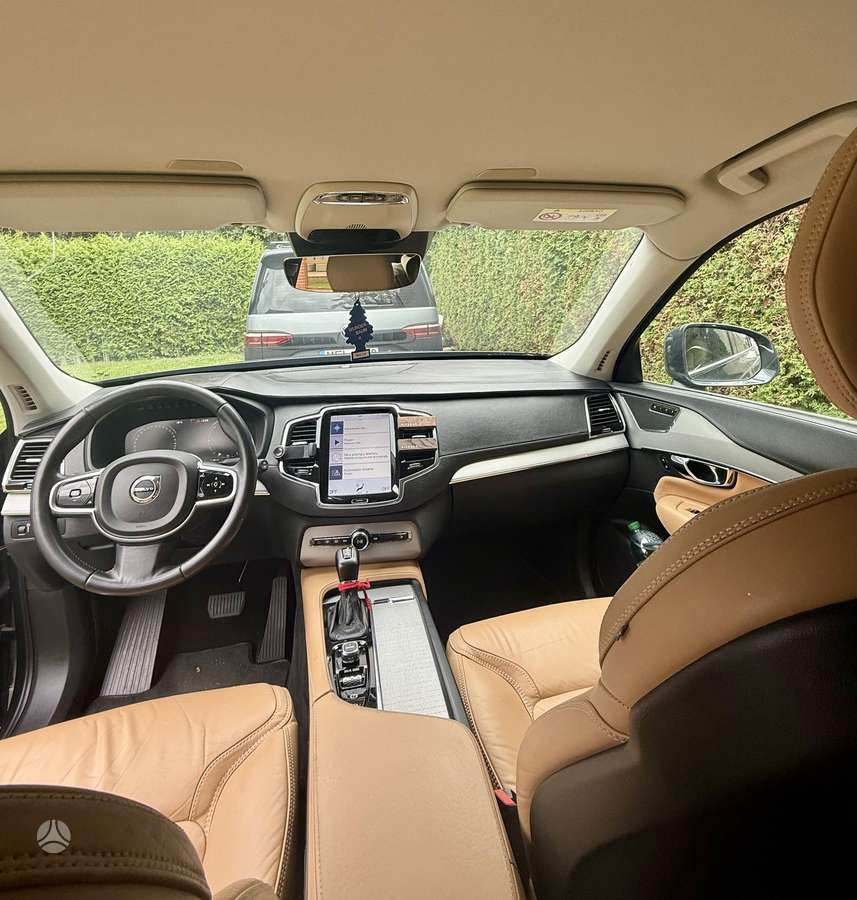 Volvo XC90 - 8