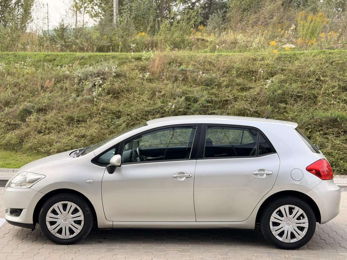 Toyota Auris, 1.6 l., hatchback