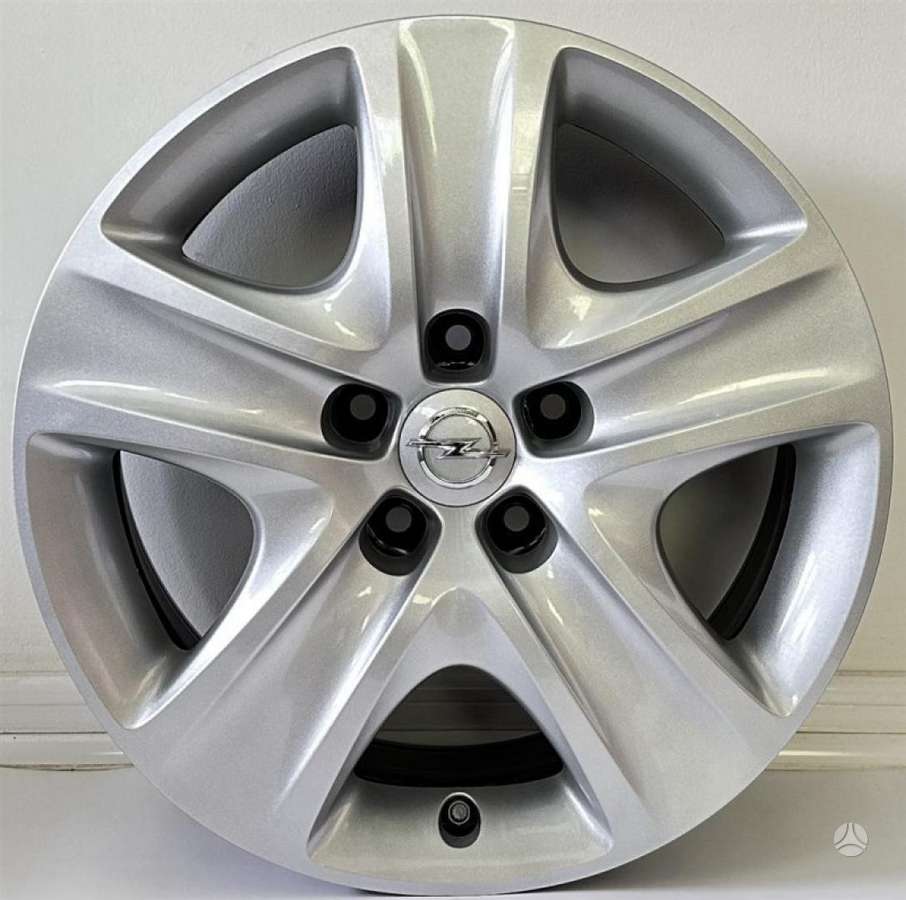 Opel, plieniniai štampuoti, R17