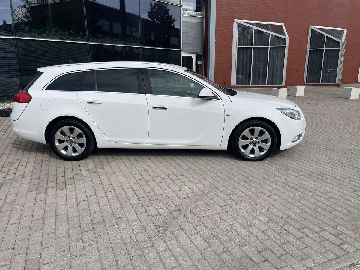 Opel Insignia, 2.0 l., Универсал