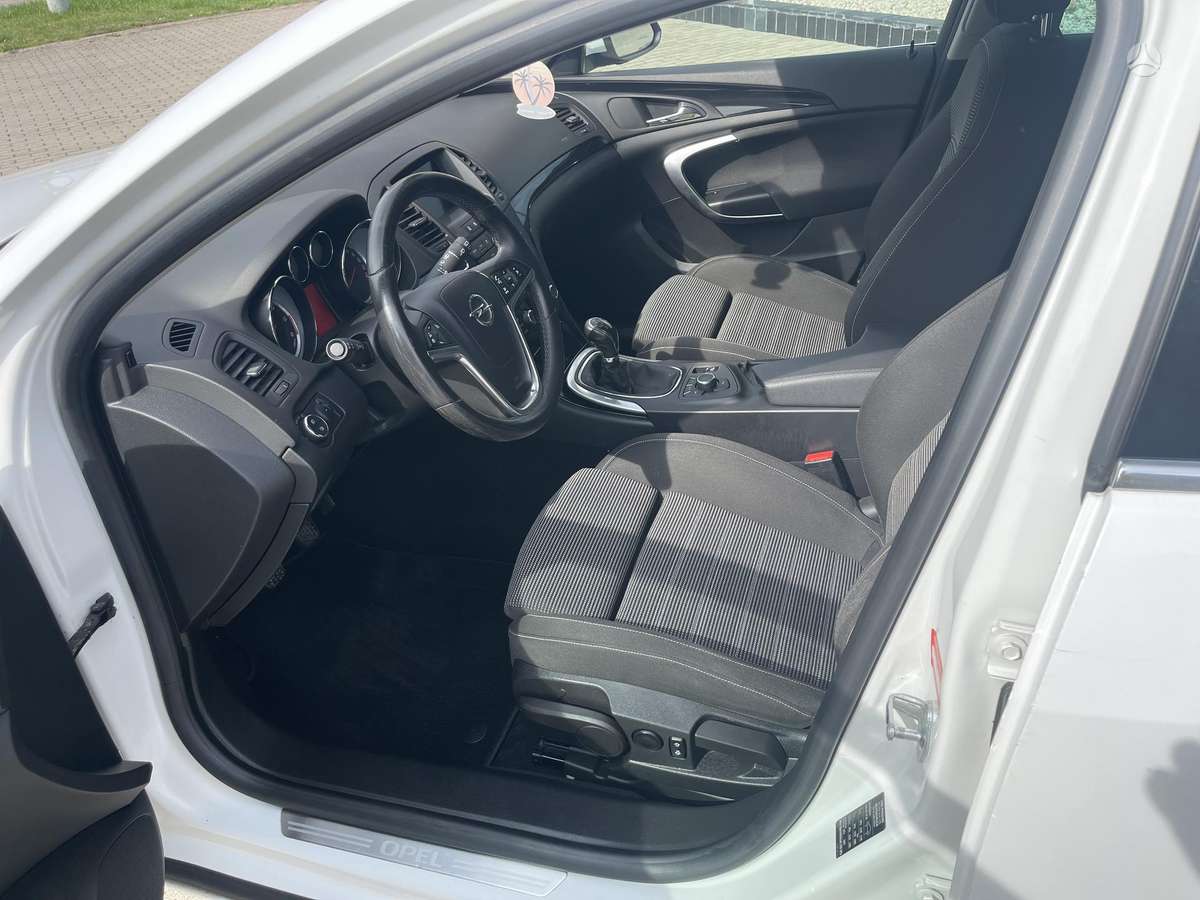 Opel Insignia, 2.0 l., Универсал