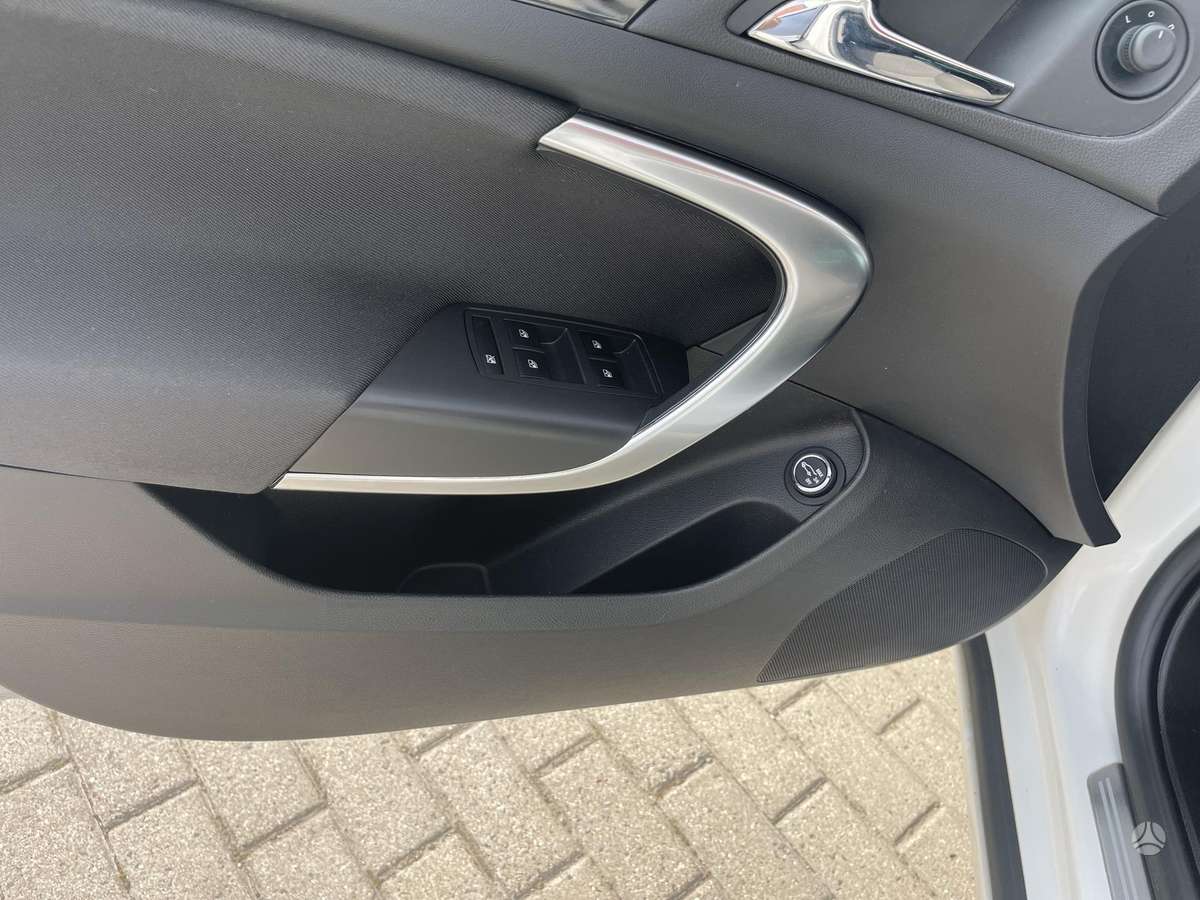 Opel Insignia, 2.0 l., Универсал