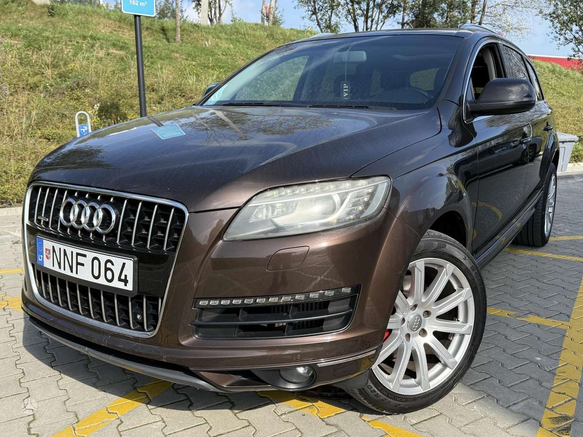 Audi Q7, 3.0 l., off-road / crossover
