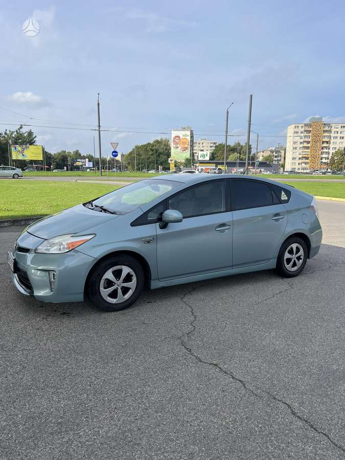 Toyota Prius - 2
