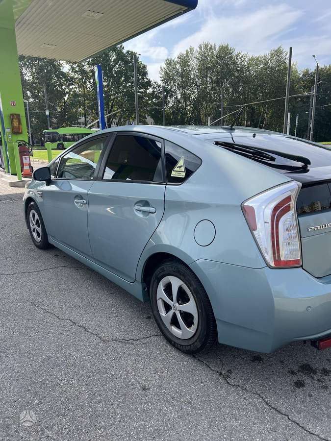 Toyota Prius - 6
