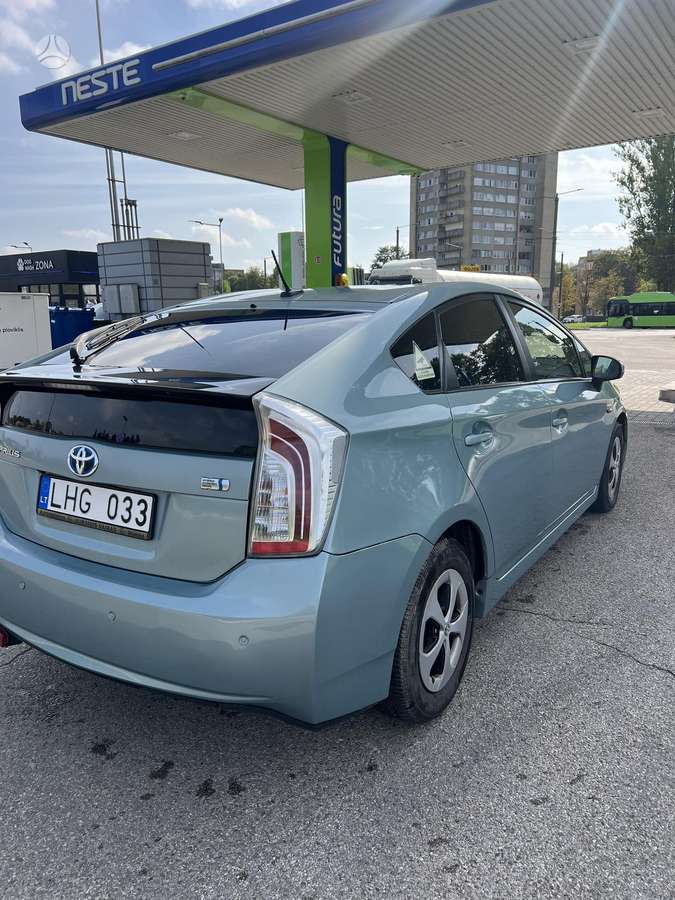 Toyota Prius - 7