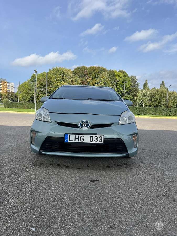 Toyota Prius - 8