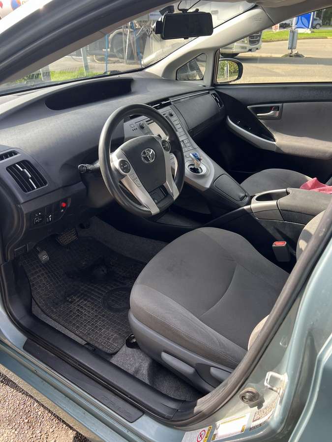 Toyota Prius - 10