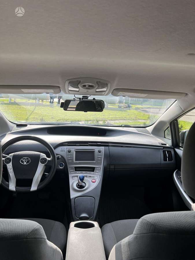Toyota Prius - 11