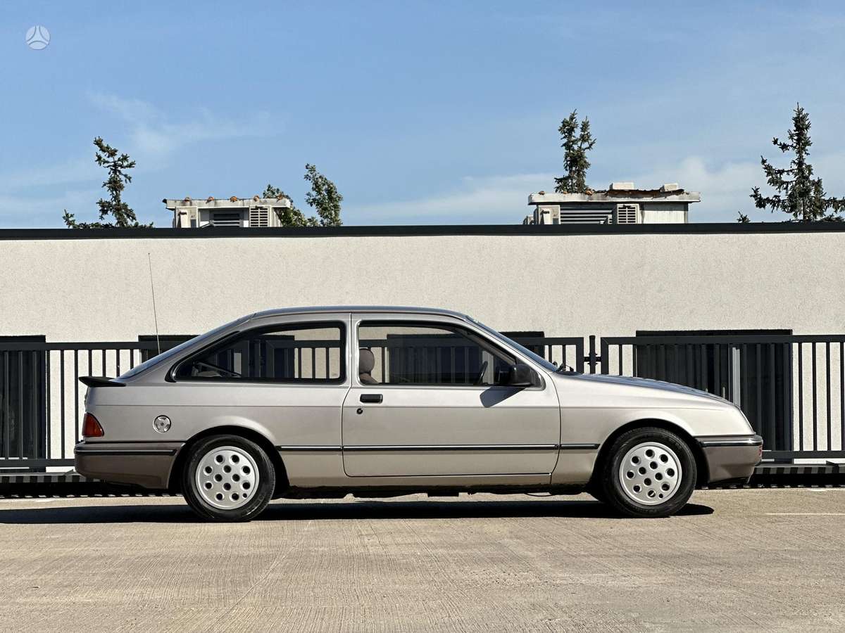 Ford Sierra - 4