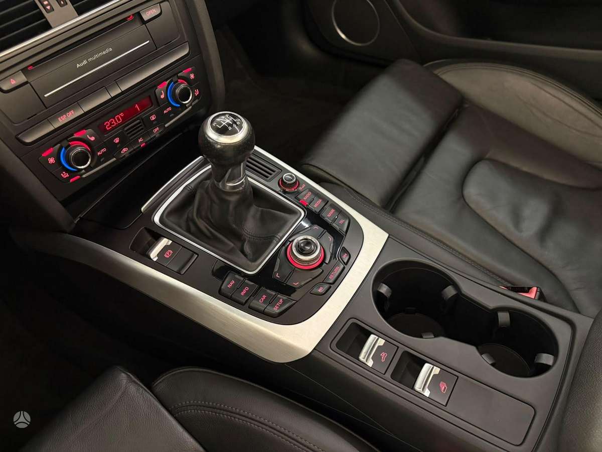 Audi A5, 2.0 l., convertible