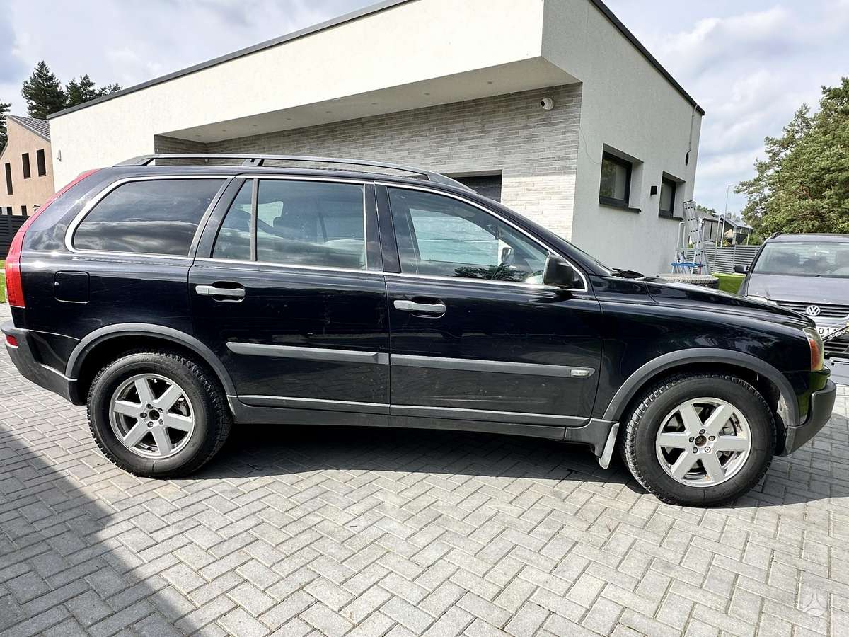 Volvo XC90 - 4
