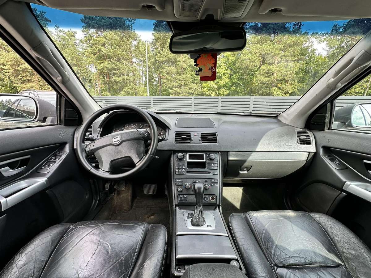 Volvo XC90 - 6
