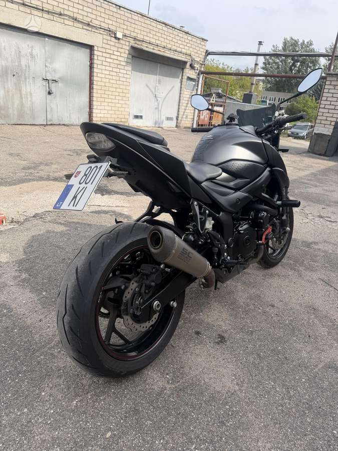 Suzuki GSX-S 749cc, street / classic