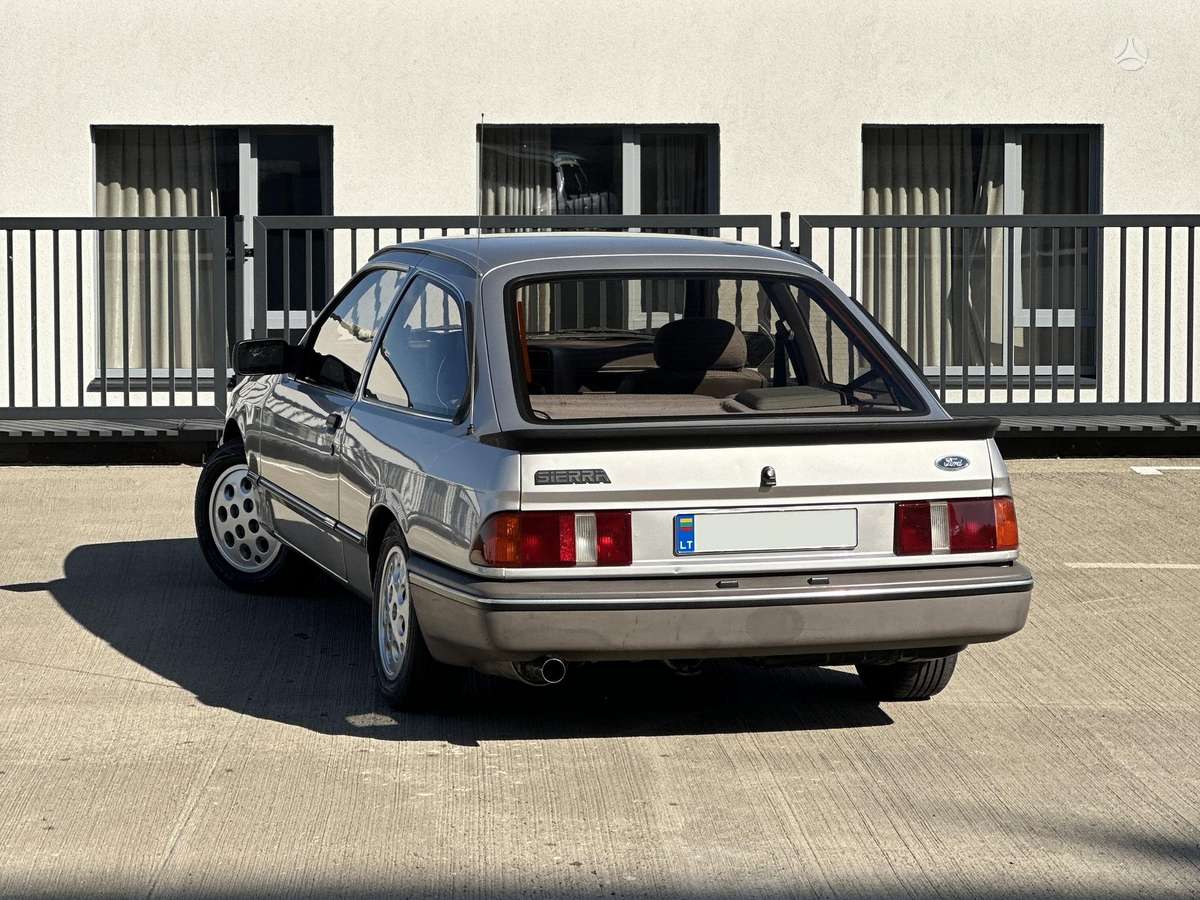 Ford Sierra - 2