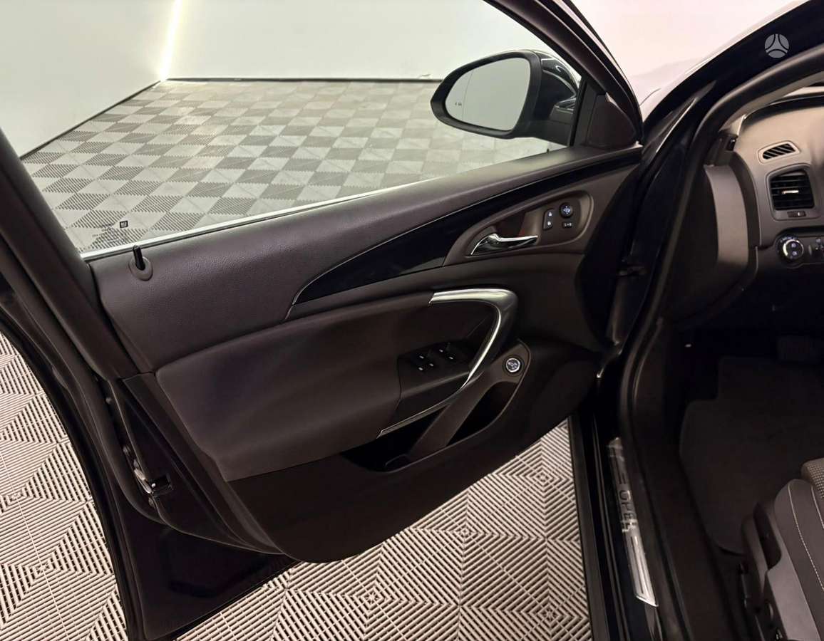 Opel Insignia, 2.0 l., Универсал