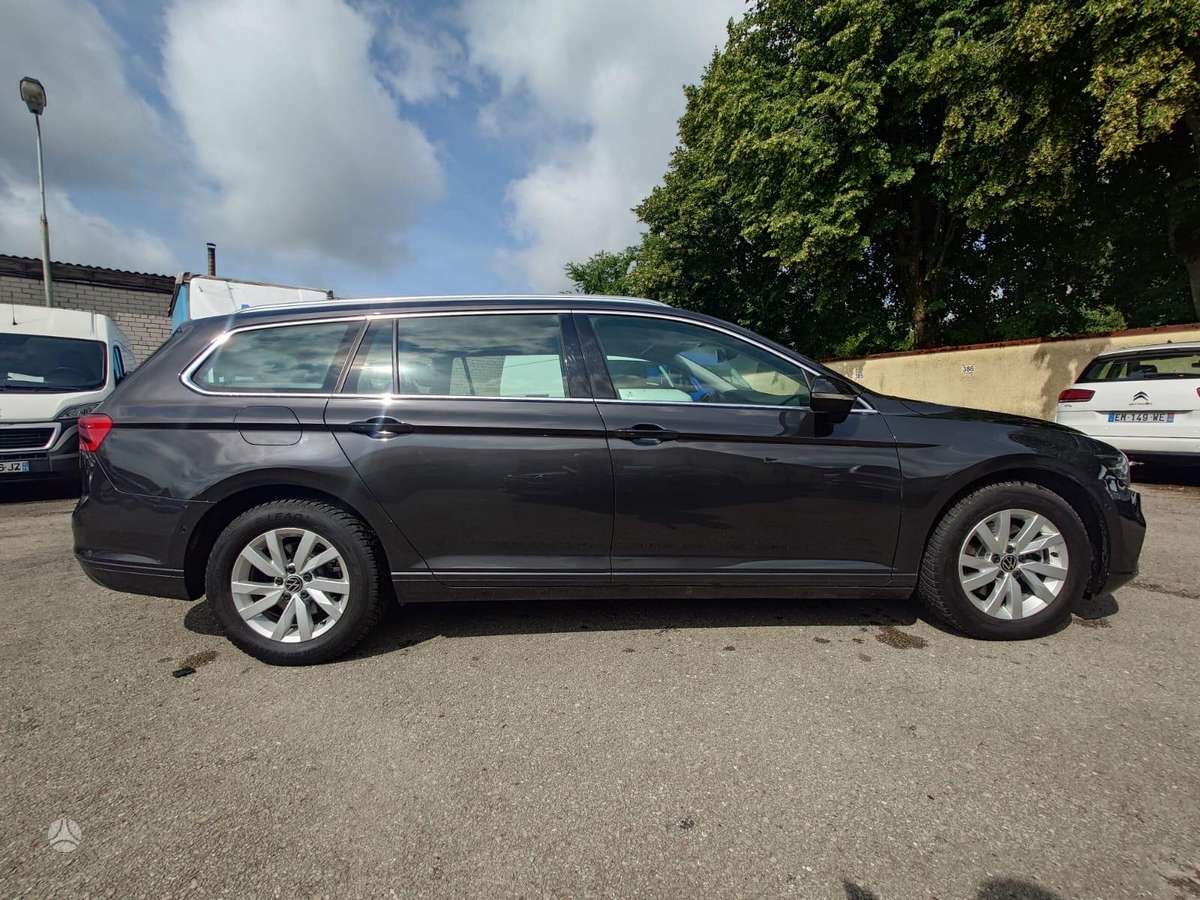 Volkswagen Passat - 6