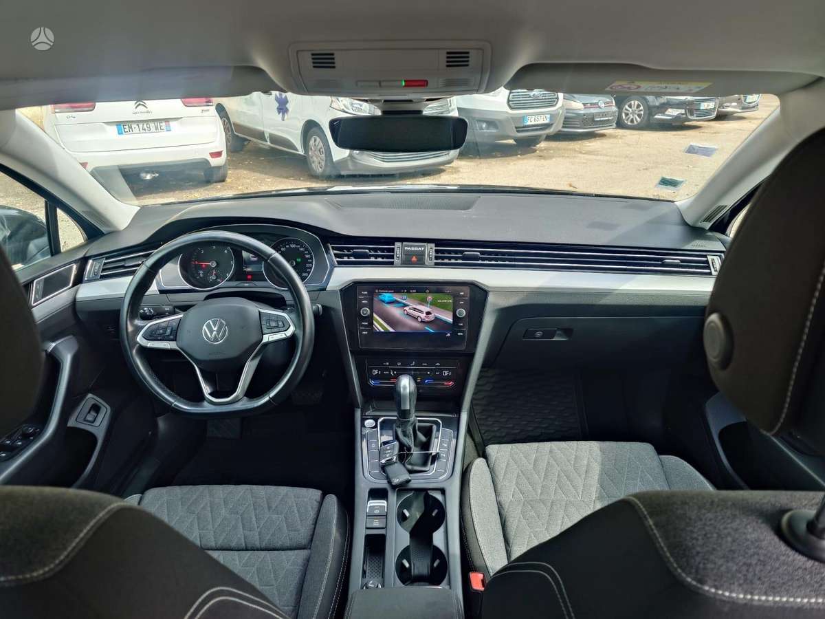 Volkswagen Passat - 9