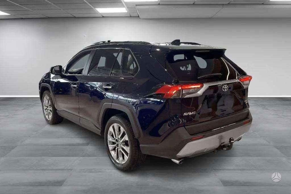 Toyota RAV4 - 4