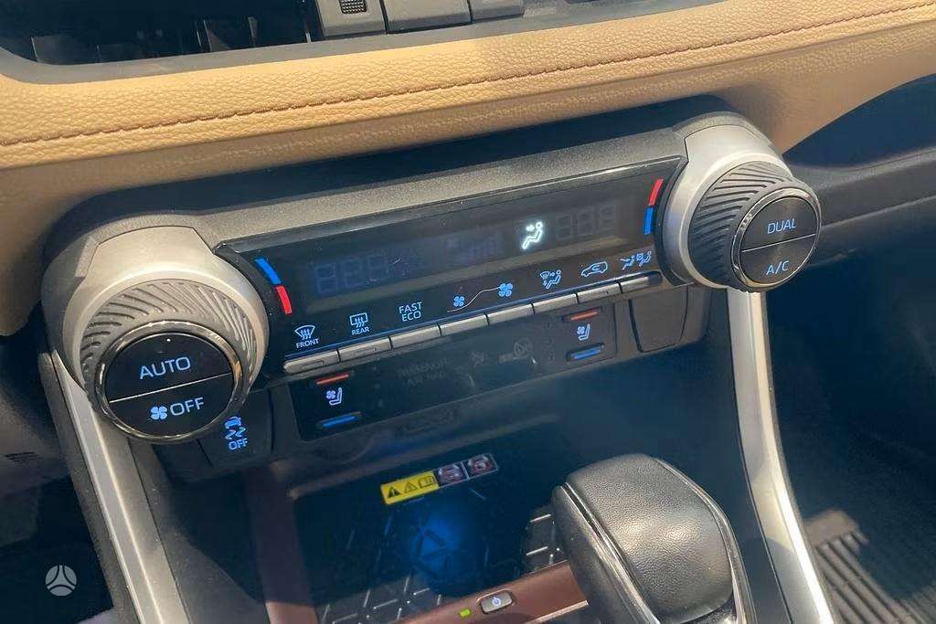 Toyota RAV4 - 12
