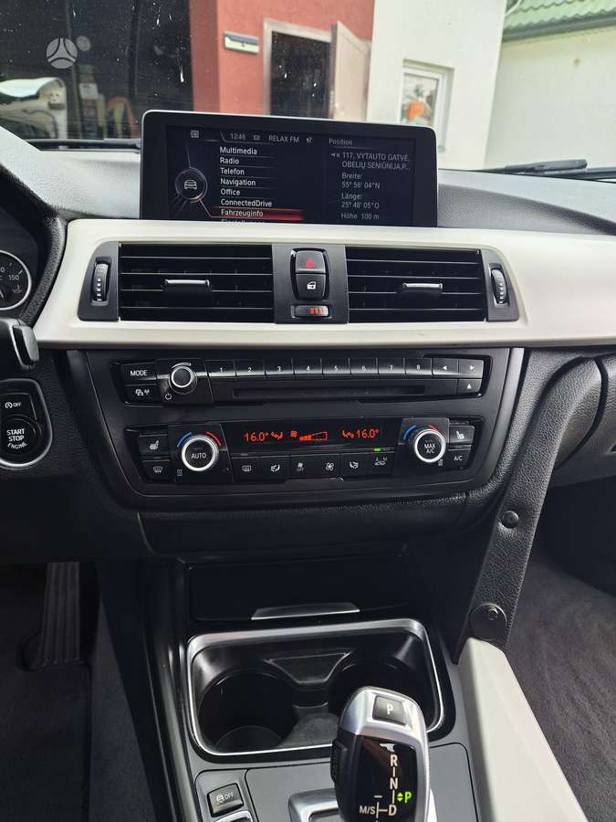 BMW 318, 2.0 l., wagon