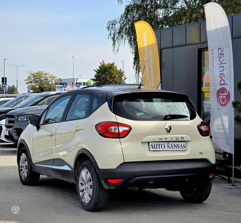 Renault Captur, 1.2 l., off-road / crossover