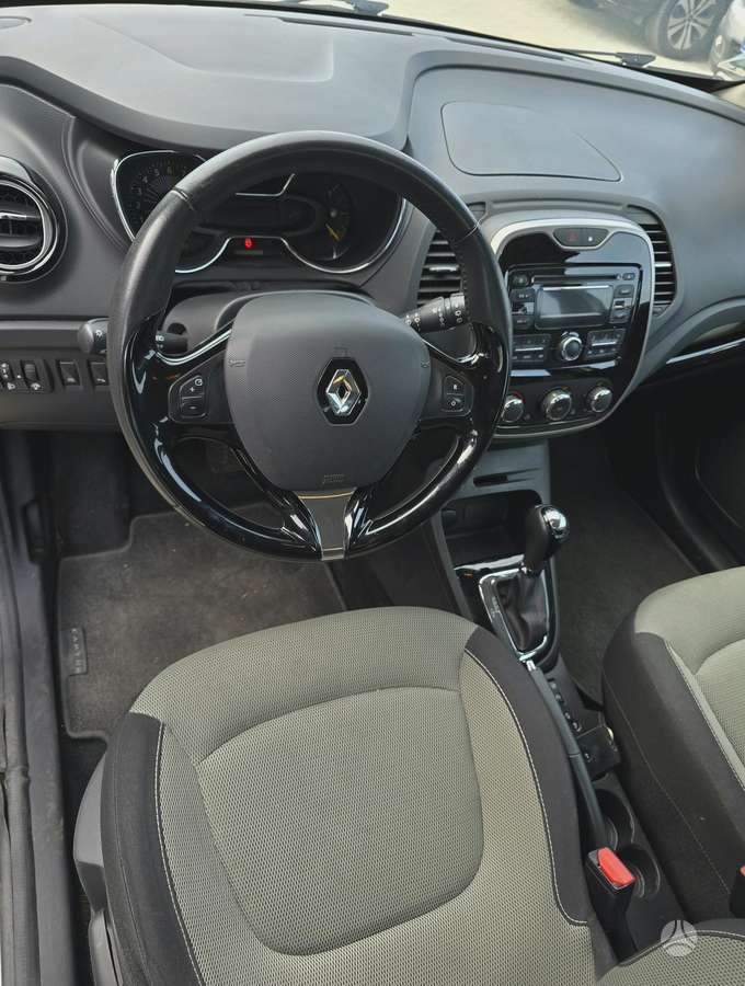 Renault Captur, 1.2 l., off-road / crossover
