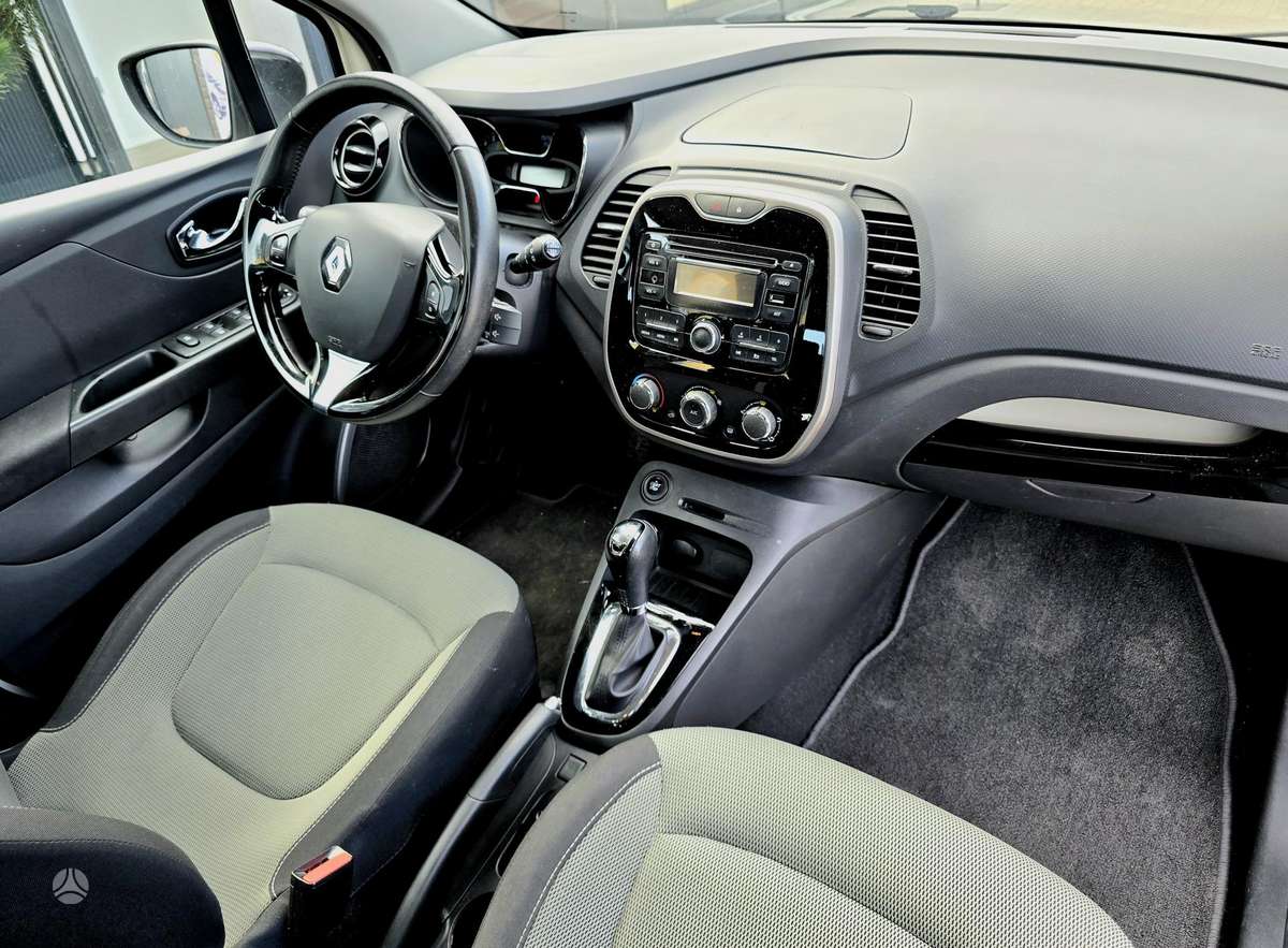 Renault Captur, 1.2 l., off-road / crossover