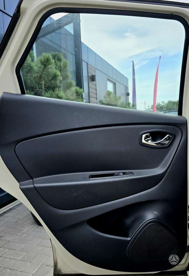 Renault Captur, 1.2 l., off-road / crossover