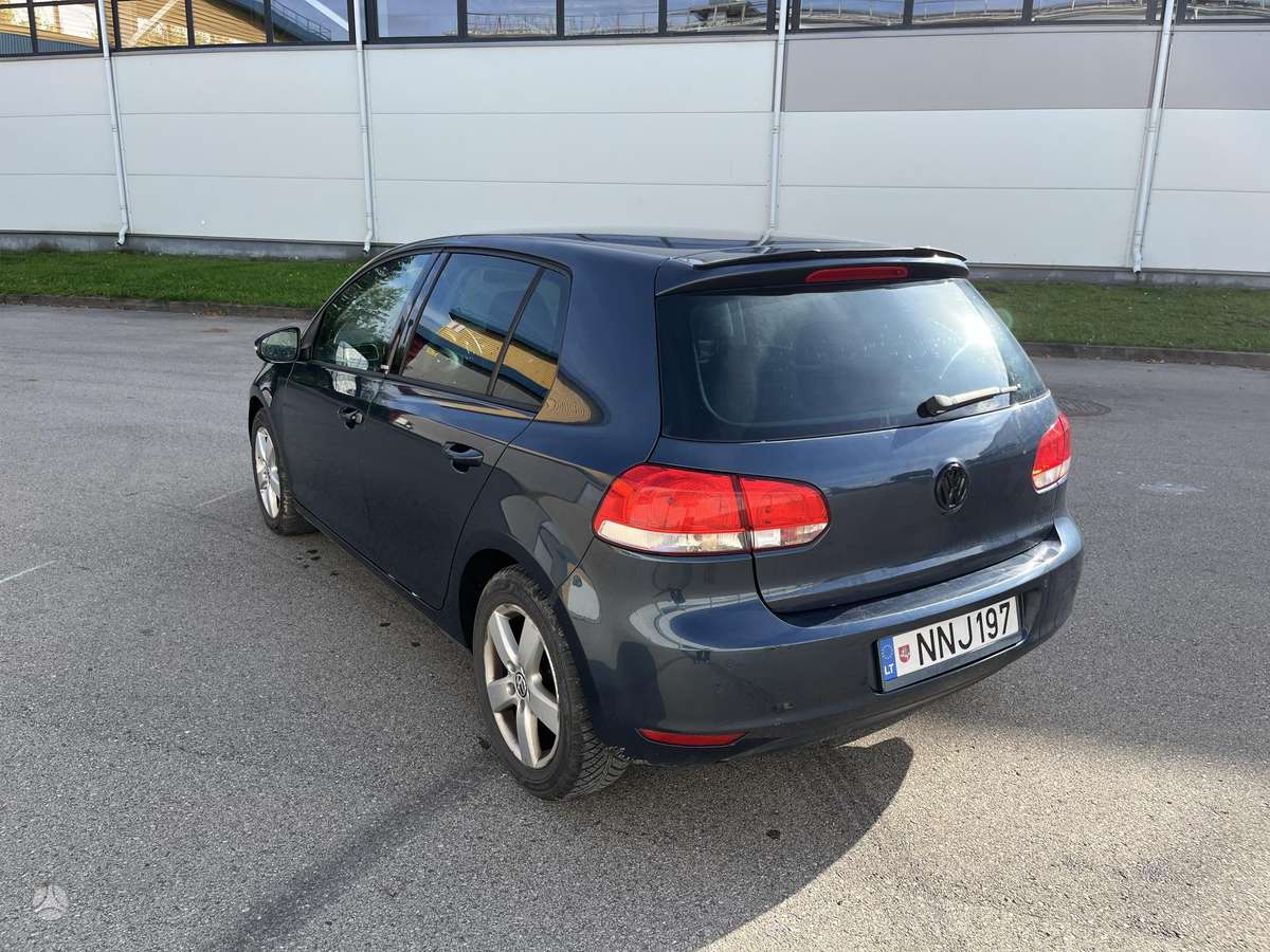 Volkswagen Golf - 3
