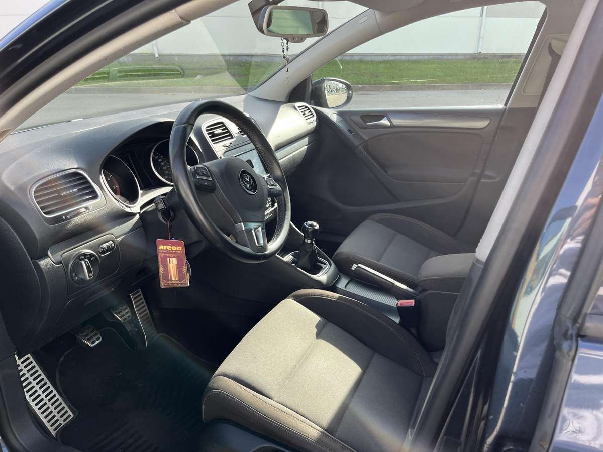 Volkswagen Golf - 7