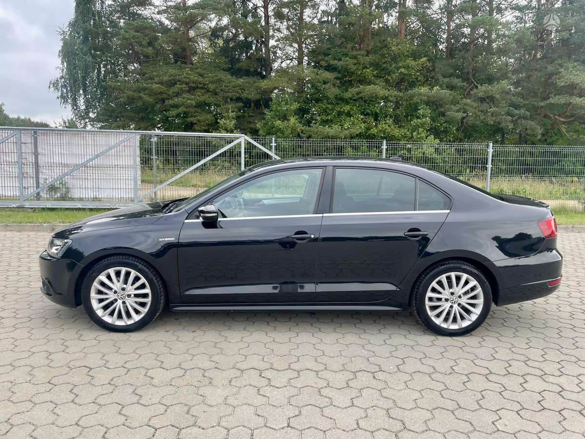 Volkswagen Jetta - 7