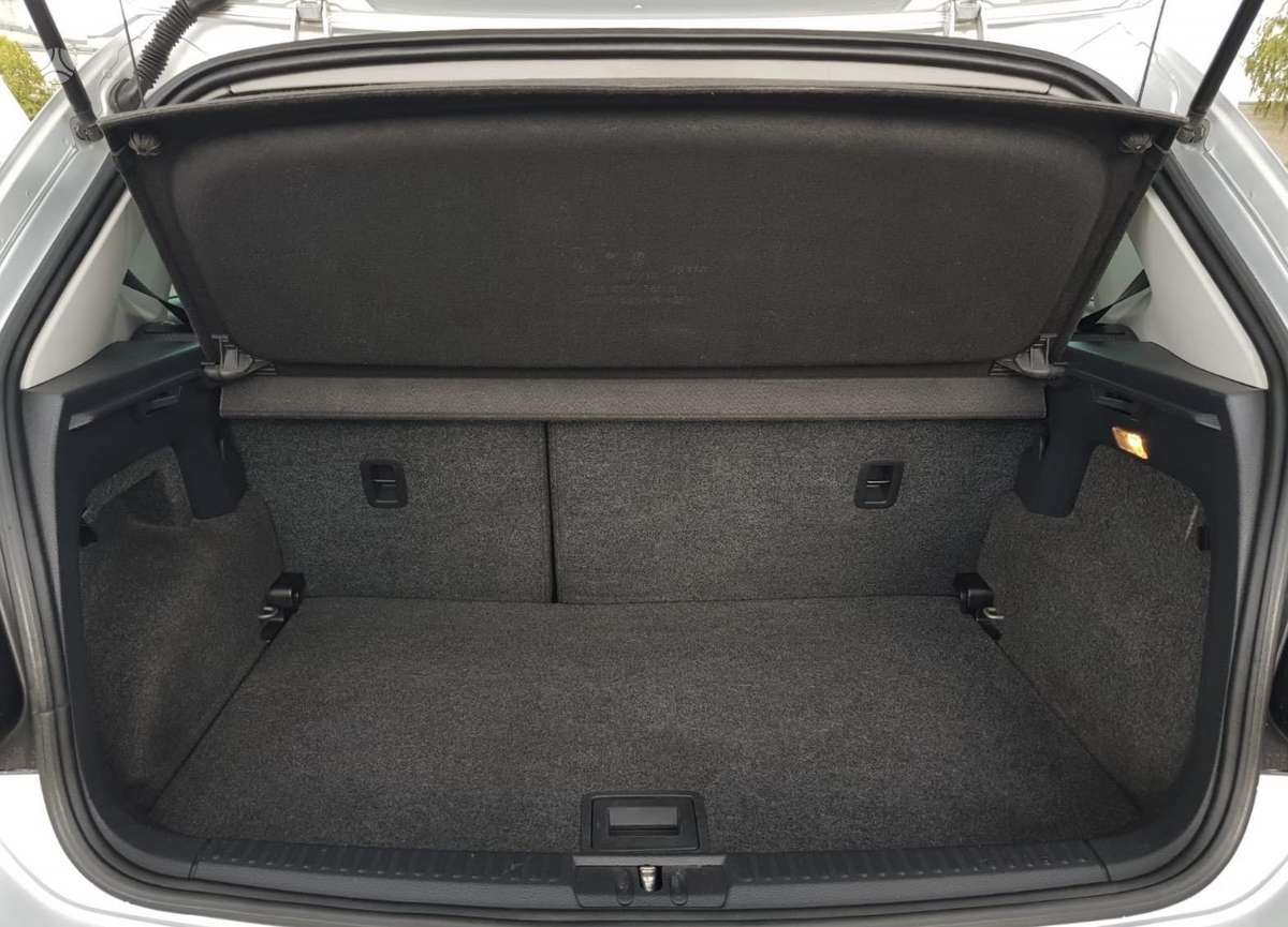 Volkswagen Polo - 12
