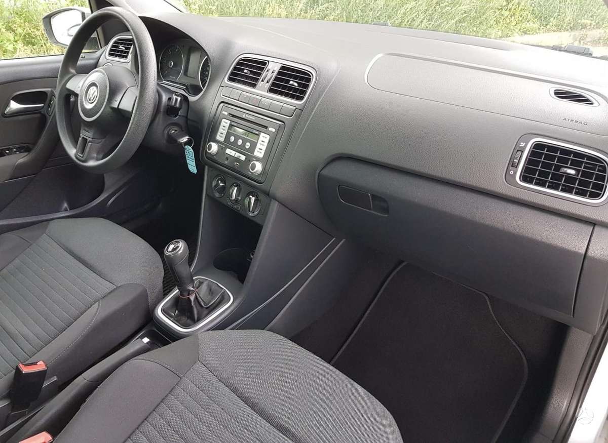 Volkswagen Polo - 9