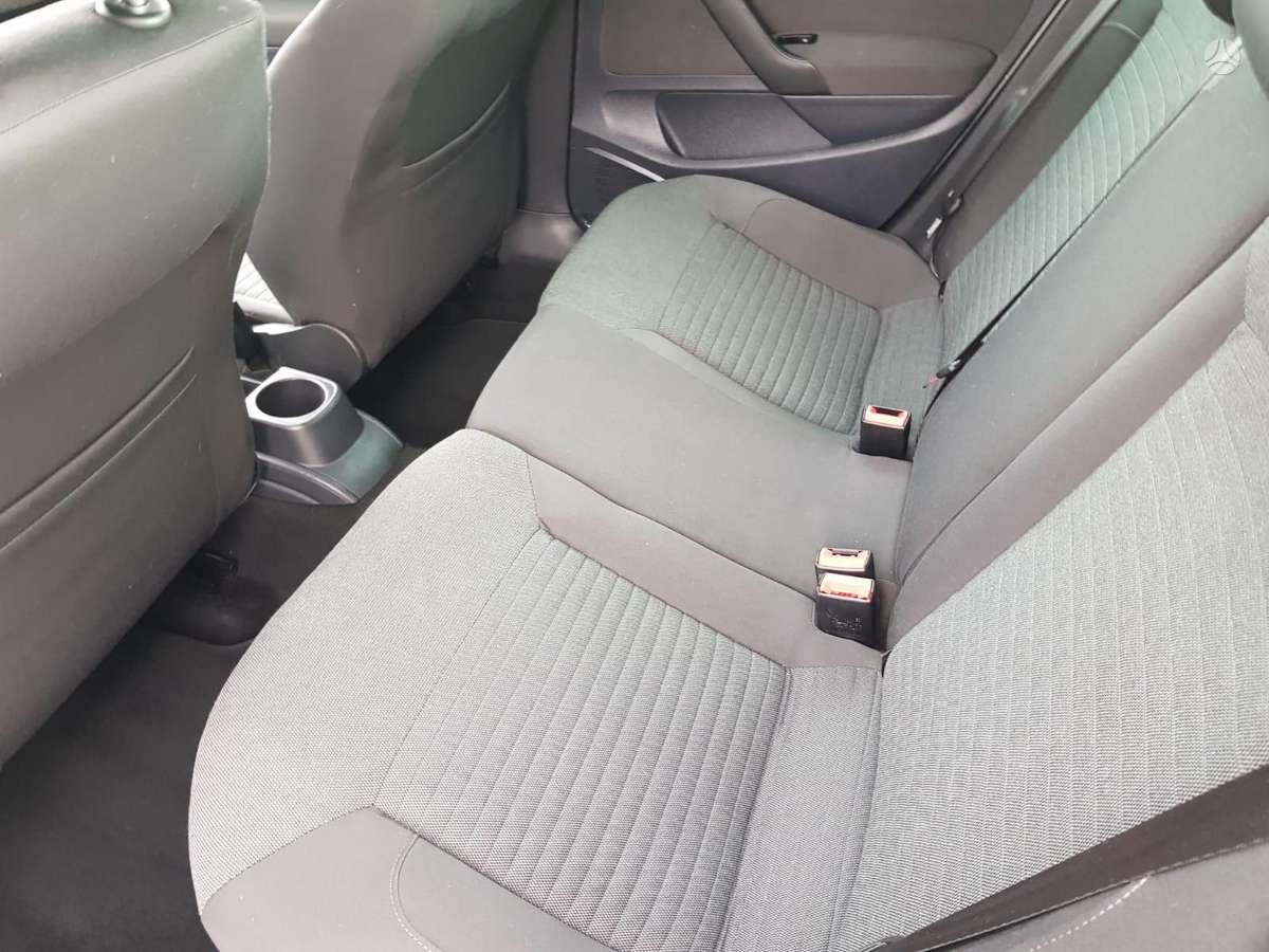 Volkswagen Polo - 11