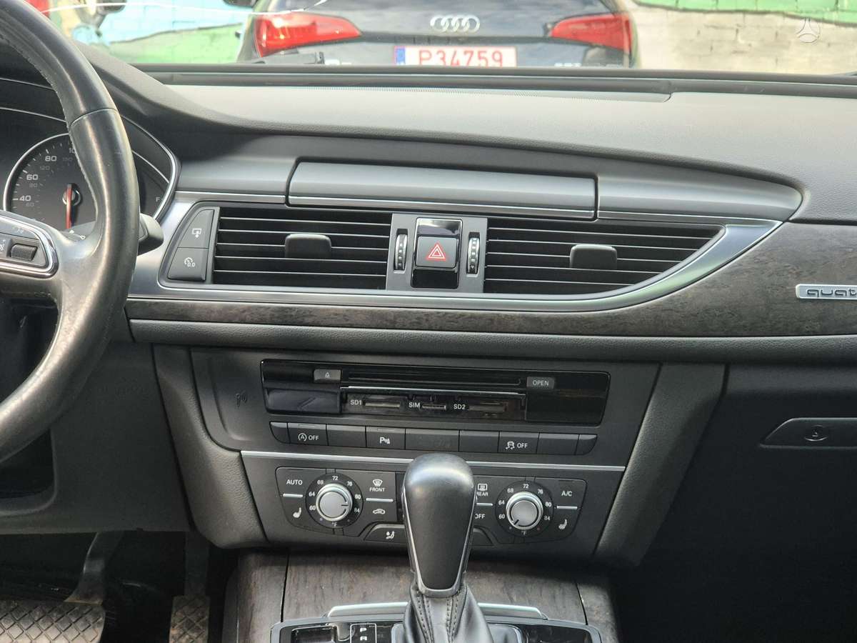 Audi A6, 2.0 l., Седан