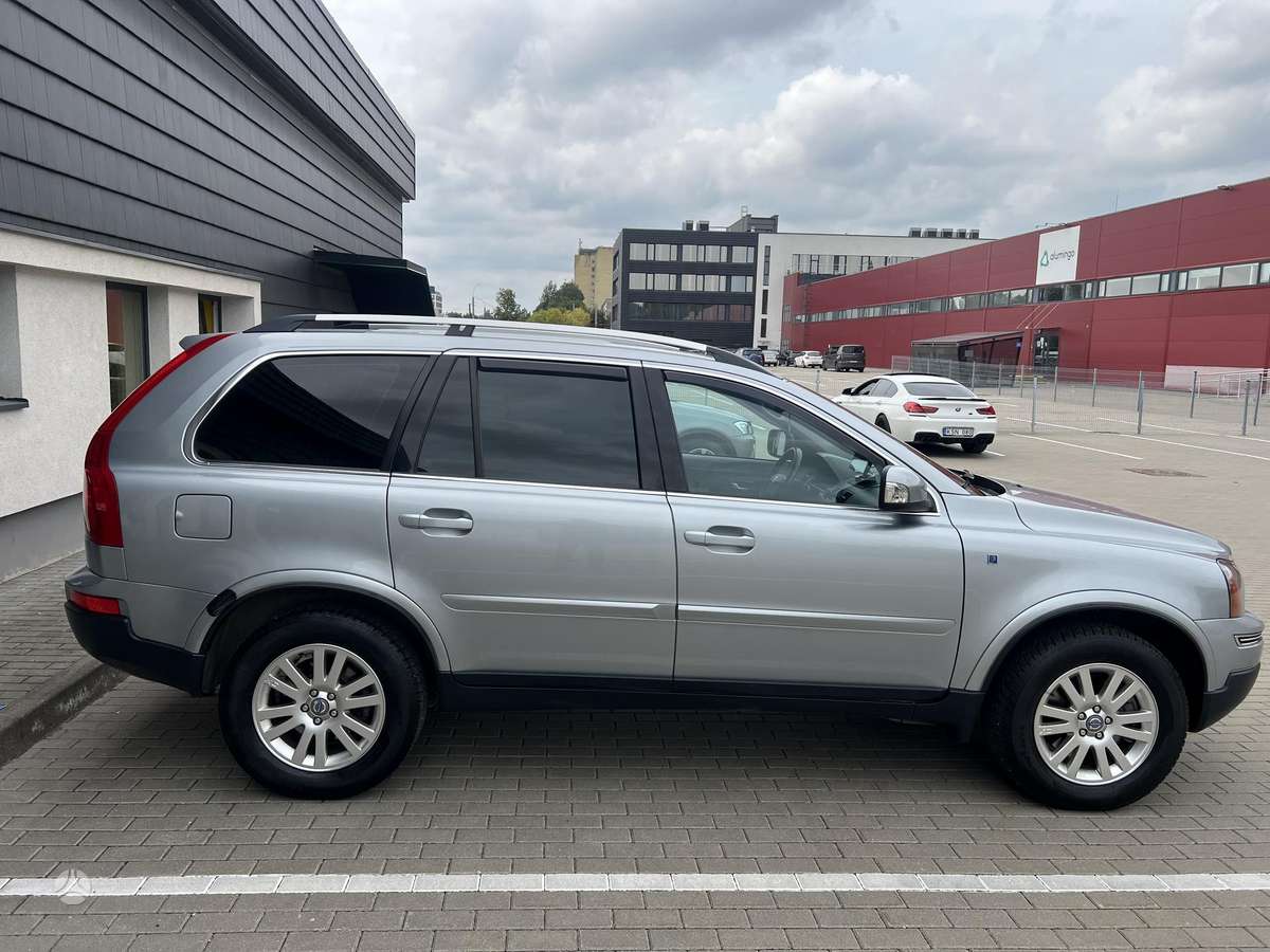 Volvo XC90 - 10